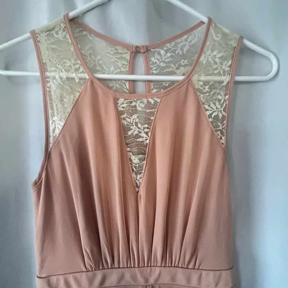 Elegant Peach Lace-Trimmed Dress - Picture 2 of 4